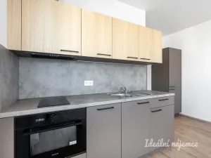 Pronájem bytu 1+kk, Praha - Vysočany, Poděbradská, 32 m2