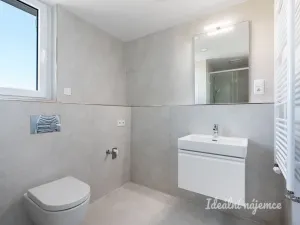 Pronájem bytu 1+kk, Praha - Vysočany, Poděbradská, 32 m2