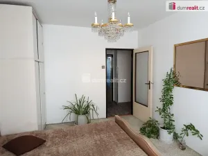 Pronájem bytu 3+1, Praha - Horní Počernice, Komárovská, 68 m2