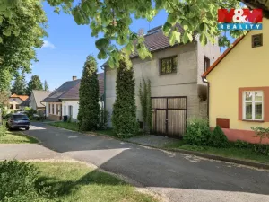 Prodej rodinného domu, Rynholec, nám. 1. máje, 363 m2