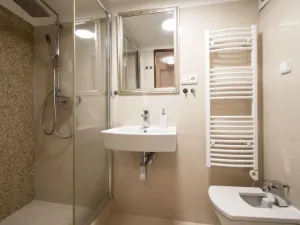 Pronájem bytu 2+kk, Praha - Nové Město, Krakovská, 39 m2