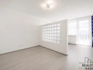 Prodej bytu 2+1, Pardubice - Zelené Předměstí, Palackého třída, 69 m2