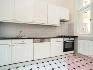 Pronájem bytu 4+1, Praha - Staré Město, Pařížská, 151 m2