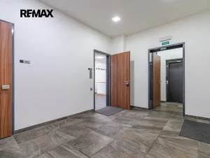 Pronájem kanceláře, Plzeň, Otýlie Beníškové, 63 m2