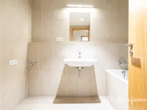 Pronájem bytu 2+kk, Praha - Smíchov, Albrightové, 52 m2