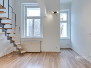 Pronájem bytu 1+kk, Praha - Smíchov, Radlická, 21 m2
