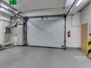 Pronájem garážového stání, Praha - Kbely, Herlíkovická, 12 m2