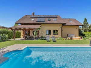 Prodej rodinného domu, Šestajovice, 255 m2