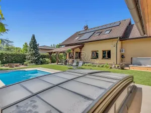 Prodej rodinného domu, Šestajovice, 255 m2