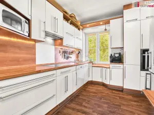Prodej bytu 4+1, Karlovy Vary, Sládkova, 94 m2