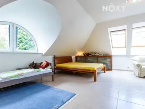 Prodej vícegeneračního domu, Praha - Uhříněves, Merkurova, 420 m2