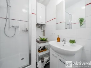 Pronájem bytu 2+kk, Praha - Libeň, Nad Rokoskou, 38 m2