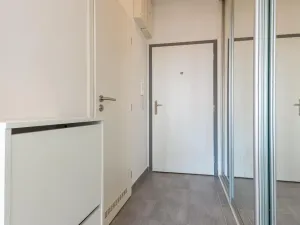 Pronájem bytu 1+kk, Praha - Kyje, Farkašova, 31 m2