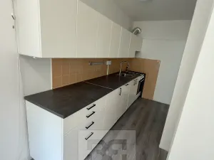 Pronájem bytu 3+1, Praha - Hlubočepy, Prosluněná, 74 m2