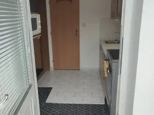 Pronájem bytu 1+1, Brno, Mojmírovo náměstí, 18 m2