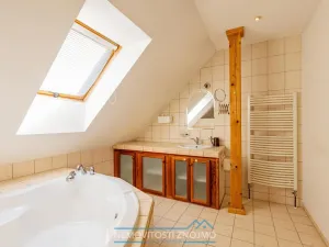 Prodej vícegeneračního domu, Jevišovice, 350 m2