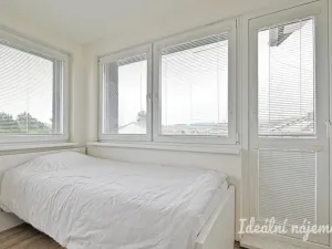 Pronájem bytu 1+kk, Brno - Žebětín, Hostislavova, 22 m2