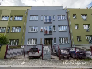 Pronájem bytu 1+kk, Praha - Střešovice, Na Hubálce, 24 m2