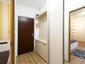 Pronájem bytu 1+kk, Praha - Letňany, Havířovská, 25 m2