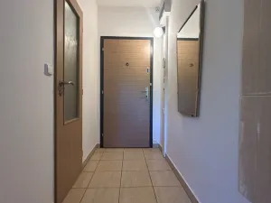 Pronájem bytu 1+kk, Ústí nad Labem, Vinařská, 31 m2