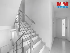 Prodej rodinného domu, Chlumec, Chlumecká, 260 m2