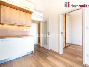Pronájem bytu 2+kk, Sezimovo Ústí, náměstí Tomáše Bati, 52 m2