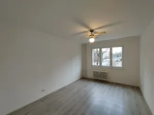 Pronájem bytu 3+1, Praha - Malešice, Počernická, 72 m2