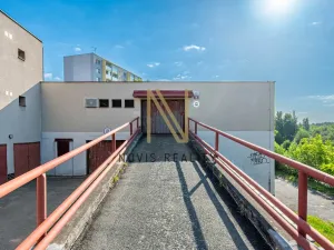 Prodej garáže, Plzeň, Vejprnická, 15 m2