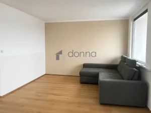Pronájem bytu 3+kk, Praha, Vodnická, 84 m2