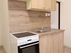 Pronájem bytu 1+1, Hradec Králové - Nový Hradec Králové, Hlavní, 25 m2