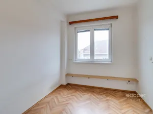 Pronájem bytu 1+1, Praha - Vysočany, Kolbenova, 45 m2