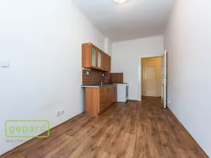Prodej bytu 1+1, Praha - Holešovice, Osadní, 49 m2