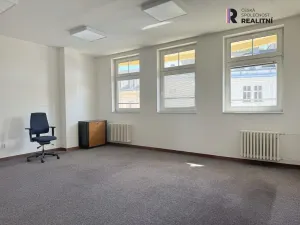 Pronájem kanceláře, Karlovy Vary, T. G. Masaryka, 35 m2