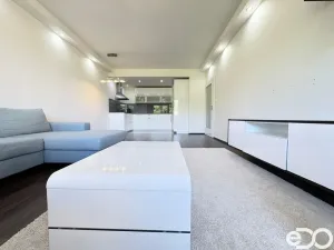 Pronájem bytu 2+kk, Praha, Modenská, 60 m2
