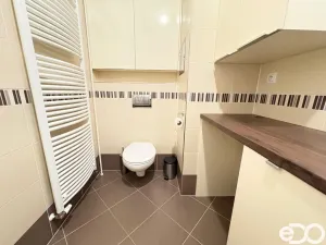 Pronájem bytu 2+kk, Praha, Modenská, 60 m2