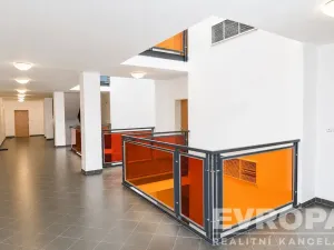 Prodej bytu 2+kk, Praha - Hlubočepy, Voskovcova, 51 m2