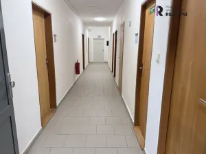 Pronájem kanceláře, Karlovy Vary, T. G. Masaryka, 411 m2