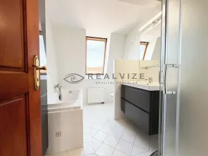 Pronájem bytu 3+1, České Budějovice, Hroznová, 89 m2