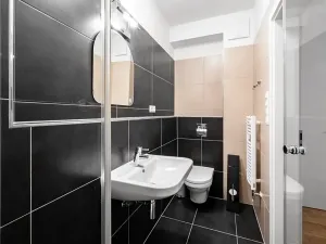 Pronájem bytu 3+kk, Praha - Břevnov, Na Petynce, 91 m2
