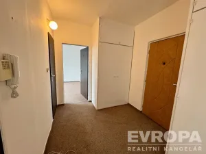 Prodej bytu 2+1, Plzeň - Doubravka, Zábělská, 62 m2
