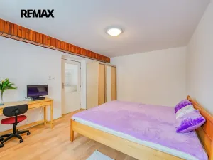 Prodej rodinného domu, Sedlčany, 93 m2