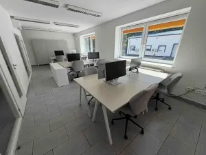 Pronájem skladu, Jihlava, 600 m2