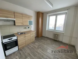 Pronájem bytu 1+1, Opava - Kylešovice, Bílovecká, 38 m2