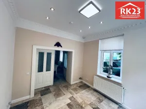 Pronájem obchodního prostoru, Mariánské Lázně, Tyršova, 58 m2