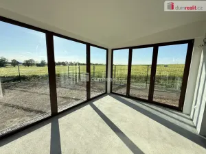 Prodej rodinného domu, Svárov, Pod Větrolamem, 155 m2