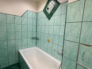 Pronájem bytu 2+1, Kadaň, Chomutovská, 56 m2