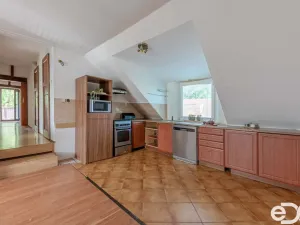 Prodej bytu 5+1, Sezemice - Veská, 163 m2