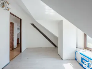 Prodej bytu 5+1, Sezemice - Veská, 163 m2