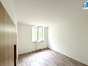 Pronájem bytu 2+1, Janovice nad Úhlavou, Rozvojová zóna, 80 m2