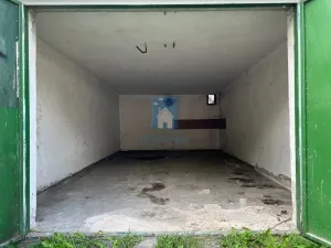Pronájem garáže, Praha - Běchovice, 26 m2